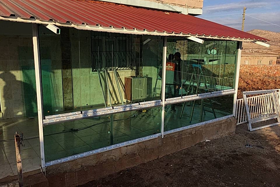 Katlanır Cam Balkon Sistemleri