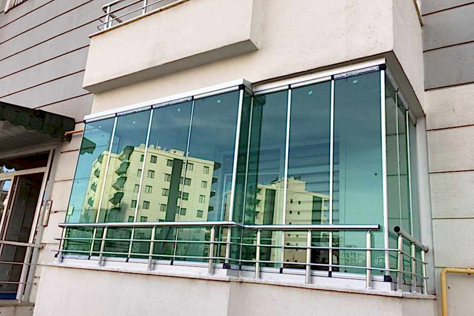 Katlanır Cam Balkon Sistemleri