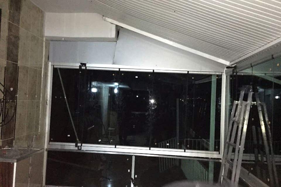 Katlanır Cam Balkon Sistemleri